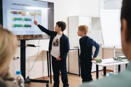 Савик выступает